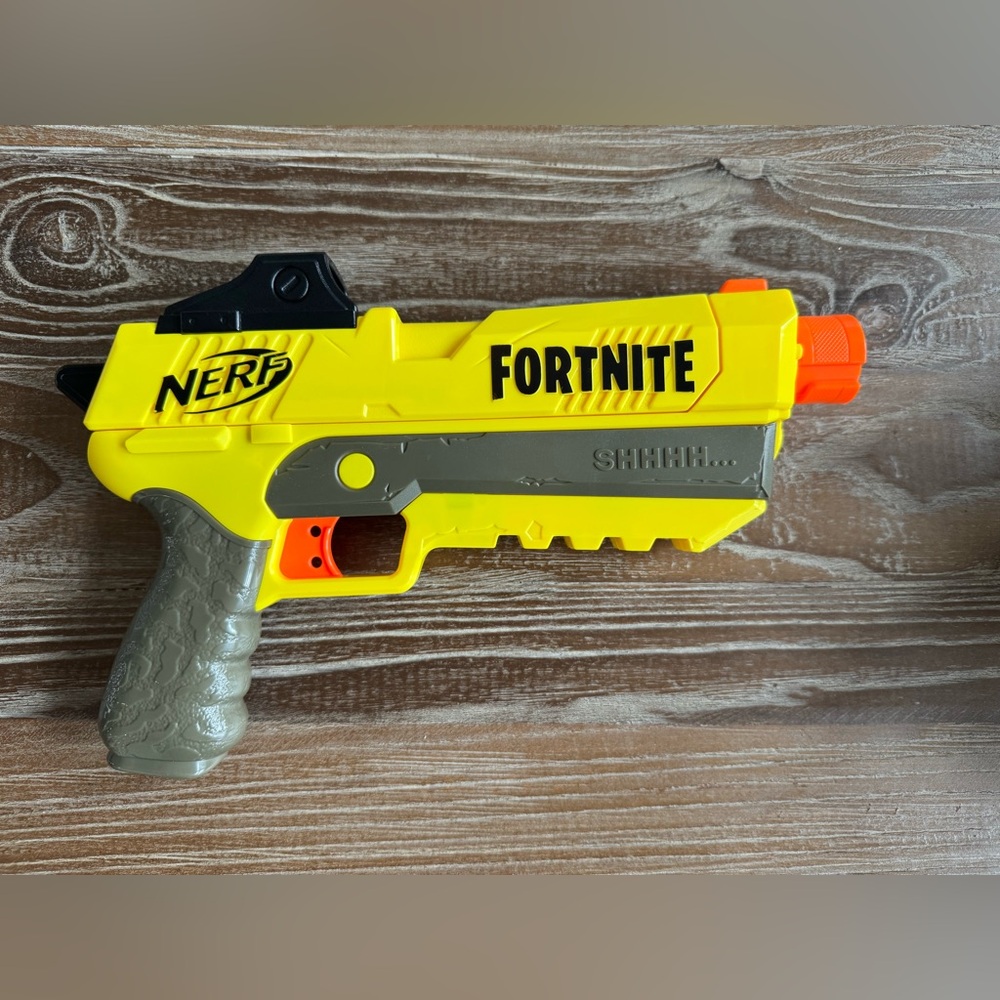 Nerf Fortnite Blaster Shhh Pistol SP-L Elite Foam Dart Gun